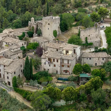 Il Casale Al Colle Holiday home *