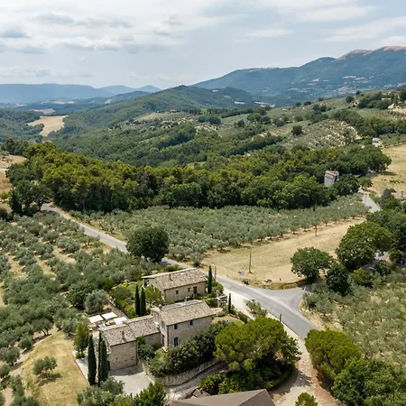 Il Casale Al Colle Holiday home